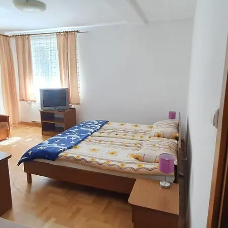 Gosciniec Jedrus بيت ضيافة